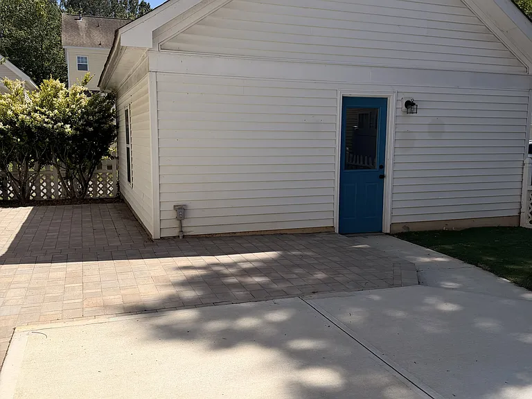 11341 Charlotte View Dr — Photo 23