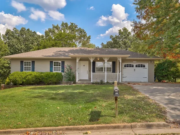 1208 S 17th Avenue, Ozark, MO 65721