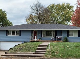 627 E Clay St, Osceola, IA 50213