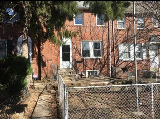 222 Meade St, Chester, PA 19013