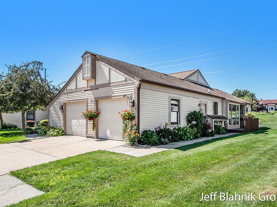 297 Rolling Greene Dr NW, Grand Rapids, MI 49534 Zillow