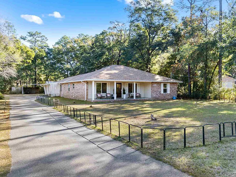 5276 Springdale Dr — Photo 3