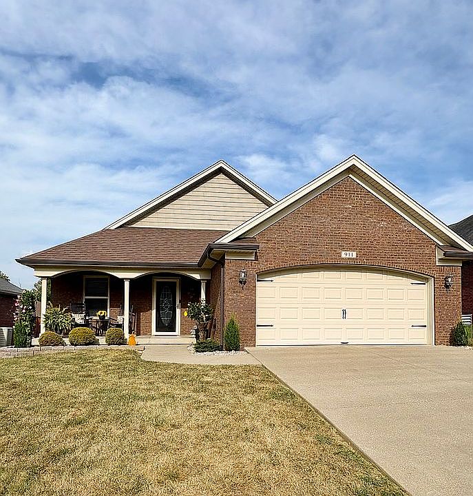 1st image of 911 Silktree Cir