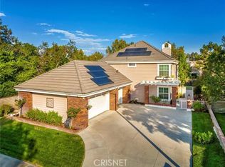 26326 Woodlark Ln, Santa Clarita, CA 91355