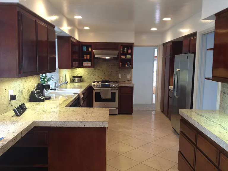 Huge 235 sq ft kitchen