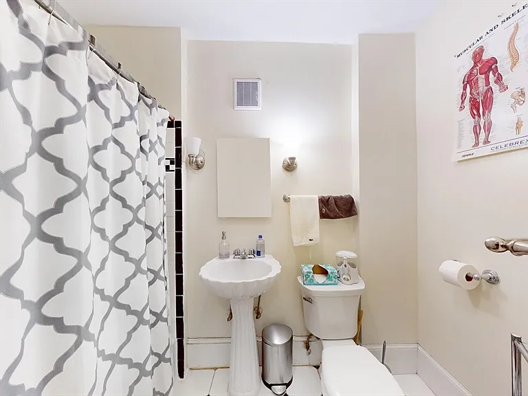 6 Brimmer St #1 — Photo 8
