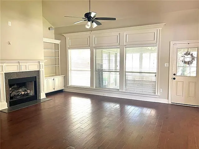 115 Ayshire Ct — Photo 8