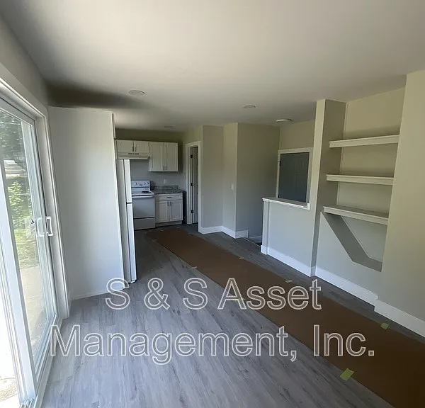 4106 Stillwell Ave — Photo 7
