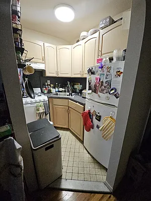 Rented by City Connections Realty | media 9