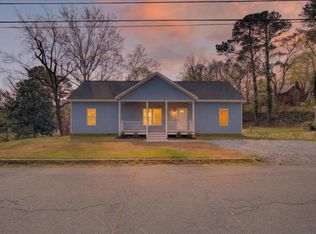403 Rose Hill Ave, Clarksville, VA 23927