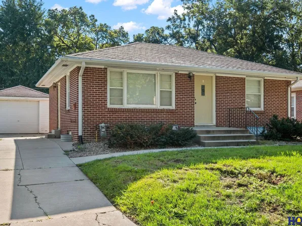 1344 N 39th St, Lincoln, NE 68503