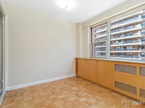 3rd image of 1329 2nd Ave #4T