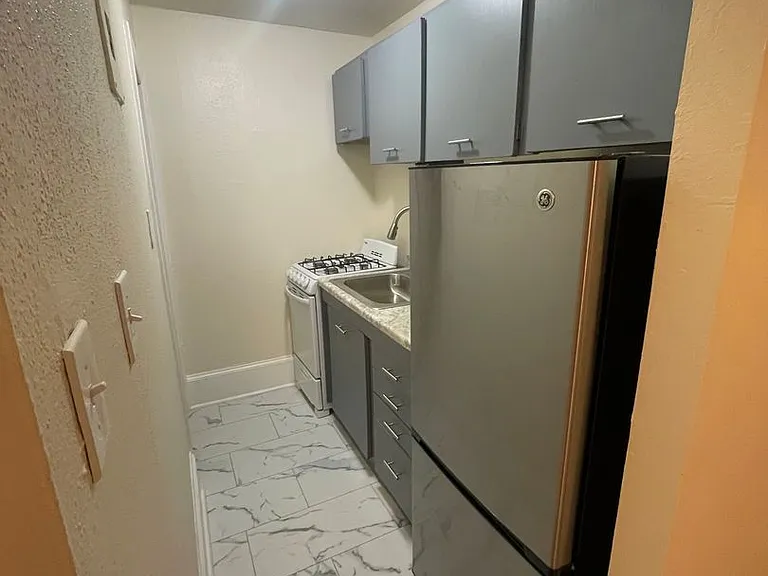 3007 N Calvert St — Photo 14