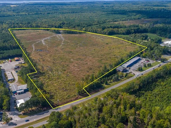 75 Piney Swamp Rd, Gloucester, VA 23061