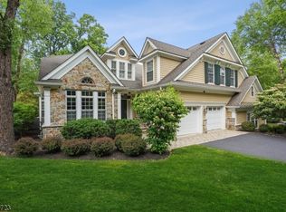 76 Morgan Ln, Basking Ridge, NJ 07920