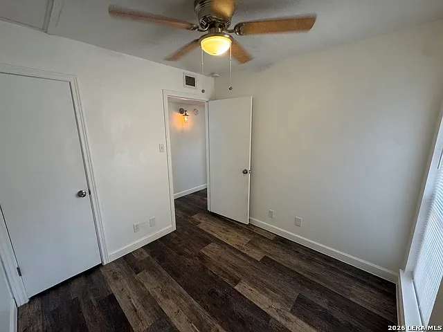 8611 Datapoint Dr — Photo 10