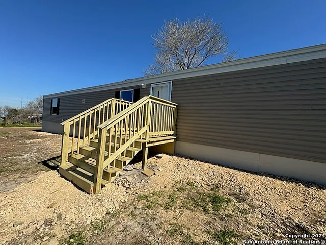 3 bed, 2.0 bath, 1198 sqft, $1,395 — Photo 3