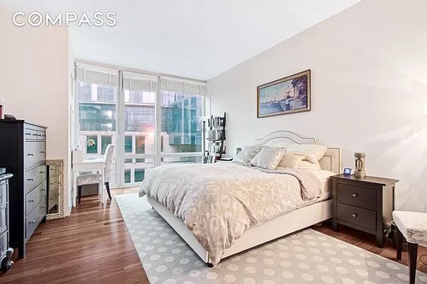 Rented by Compass | media 22