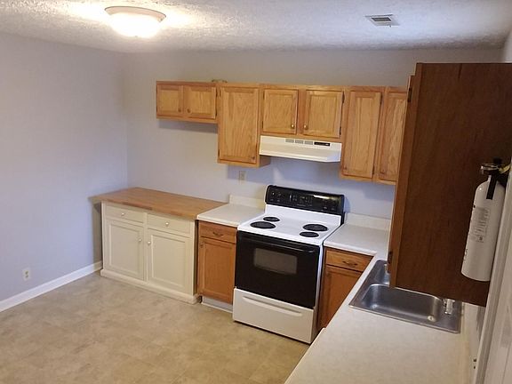 2nd image of 909 Wells Ave APT A