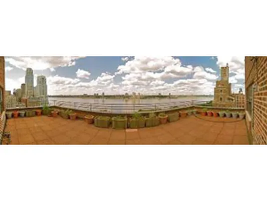 Rented by Corcoran | media 3