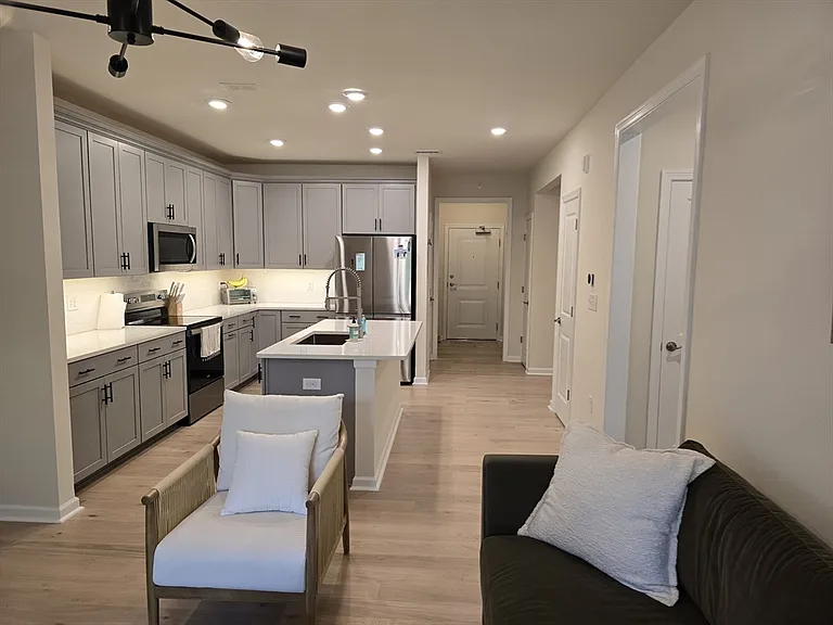 2 Winslow Ln #410 — Photo 10