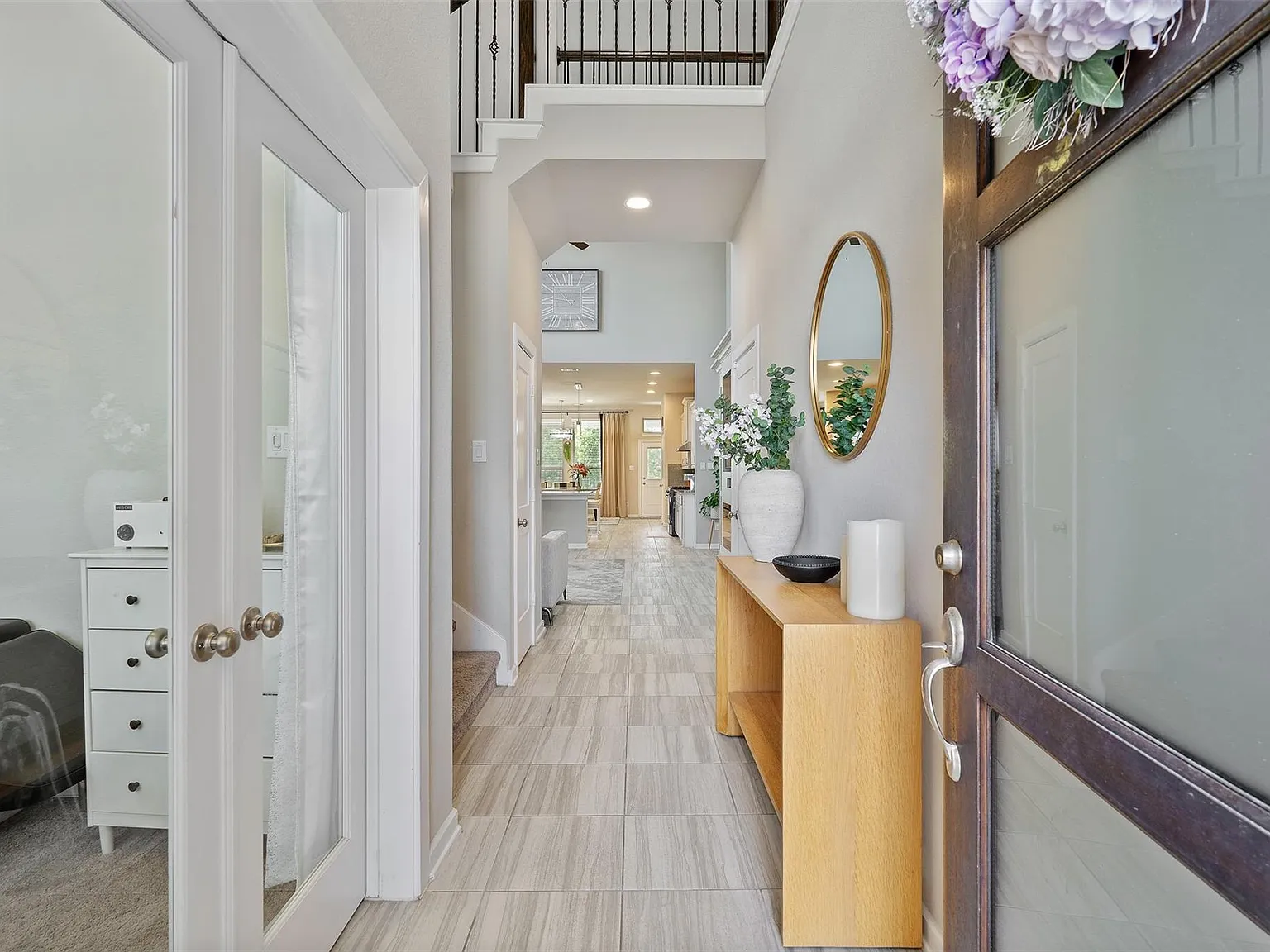 4 bed, 3.0 bath, 2705 sqft, $3,250 — Photo 4