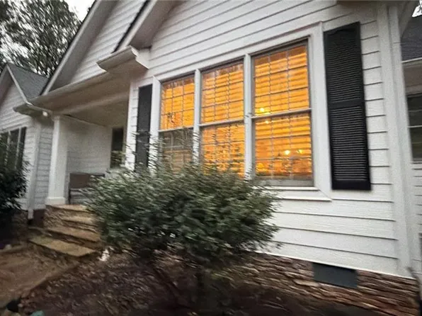 9369 Kraft Dr, Winston, GA 30187