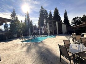 3701 Colonial Dr