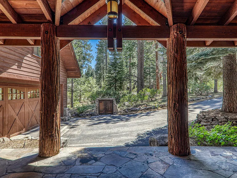 8520 Lahontan Dr — Photo 41