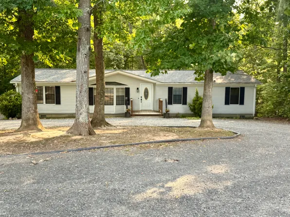 2736 Long Acre Rd, Palmyra, VA 22963