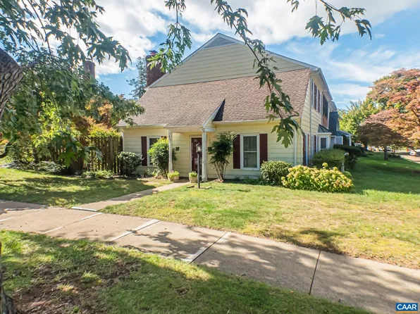 1461 Minor Ridge Ct, Charlottesville, VA 22901