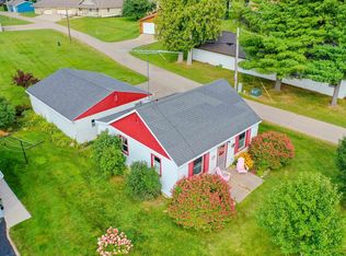 9412 Saint Bernadette Rd, Suring, WI 54174