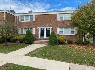 7 Dartmouth Ave APT 2B, Bridgewater, NJ 08807