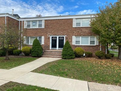 7 Dartmouth Ave APT 2B, Bridgewater, NJ, 08807