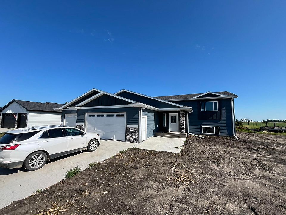 1st image of 1127 NE 34th Ave