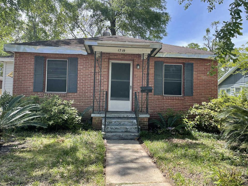1st image of 1719 Wisteria St