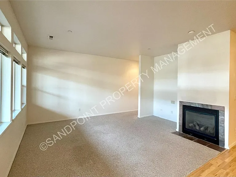 1602 Pine St #10 — Photo 7