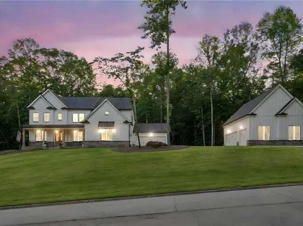 6326 Point Twenty Two, Gainesville, GA 30506