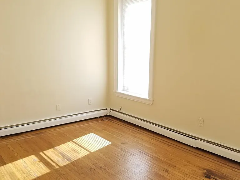 4703 Longshore Ave #2A — Photo 10