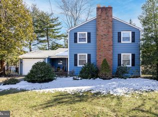 112 Fieldstone Rd, Cherry Hill, NJ 08034