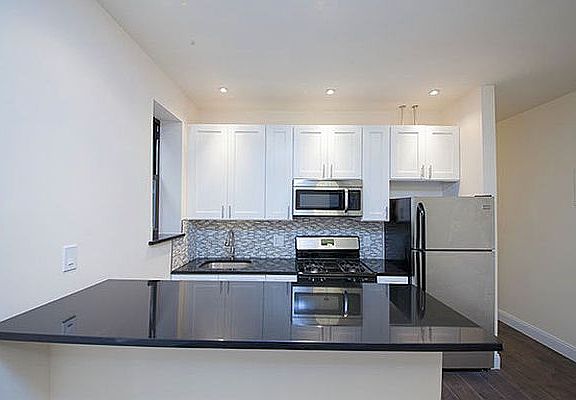 5th image of 531 W 151st St APT 21