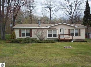 5797 Prescott Dr, Tawas City, MI 48763