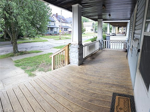 3rd image of 1812 Treadway Ave