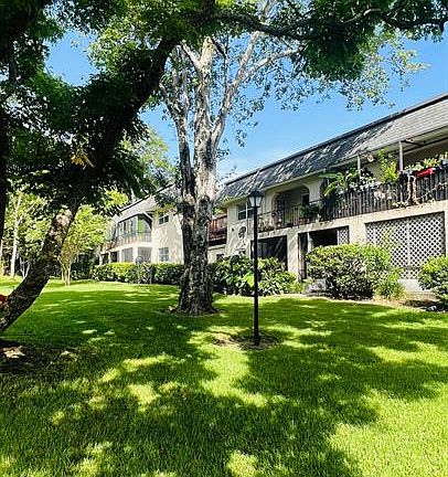 2nd image of 507 E San Sebastian Ct