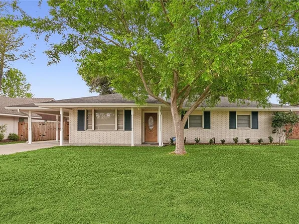 107 Gardenia Ln, Belle Chasse, LA 70037