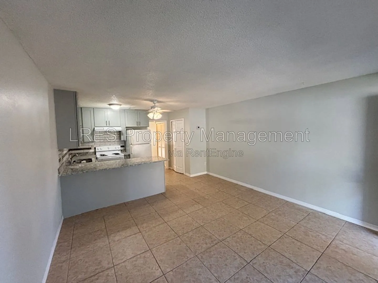 1 bed, 1.0 bath, 650 sqft, $1,000 — Photo 4