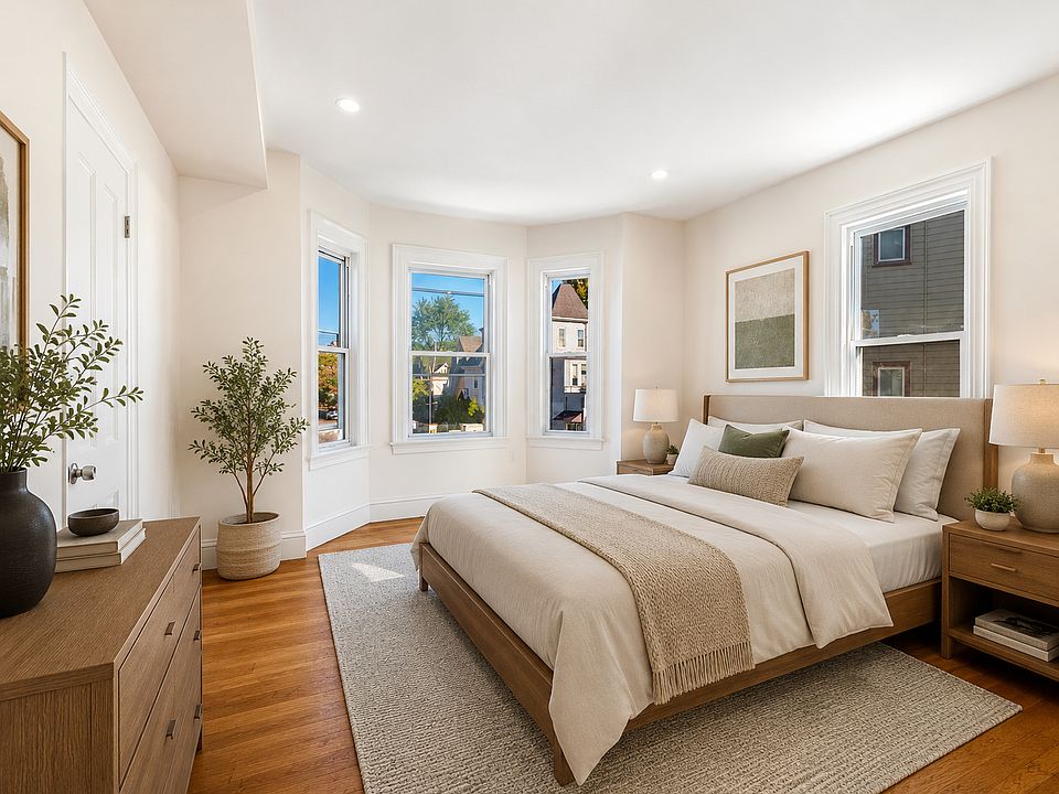 1st image of 348 Centre St #2A