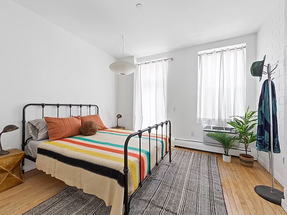 5th image of 219 E 17th St APT 1A