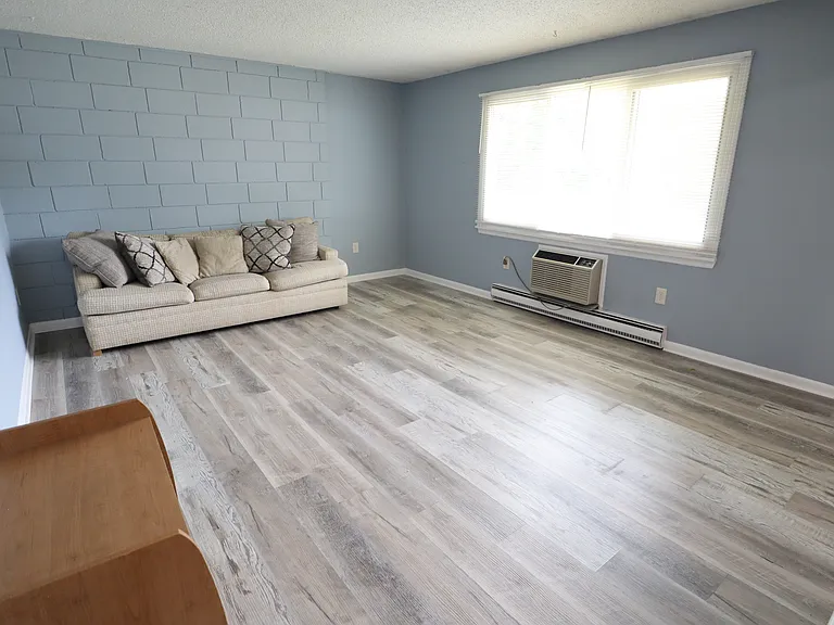 275 Owens Rd #11 — Photo 5