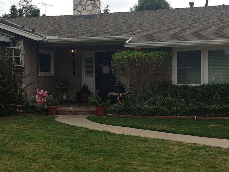 2nd image of 3078 Maple Ave
